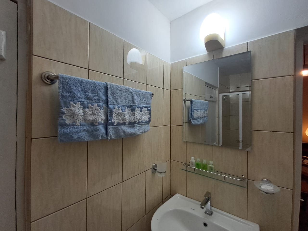 Baths & Details 9