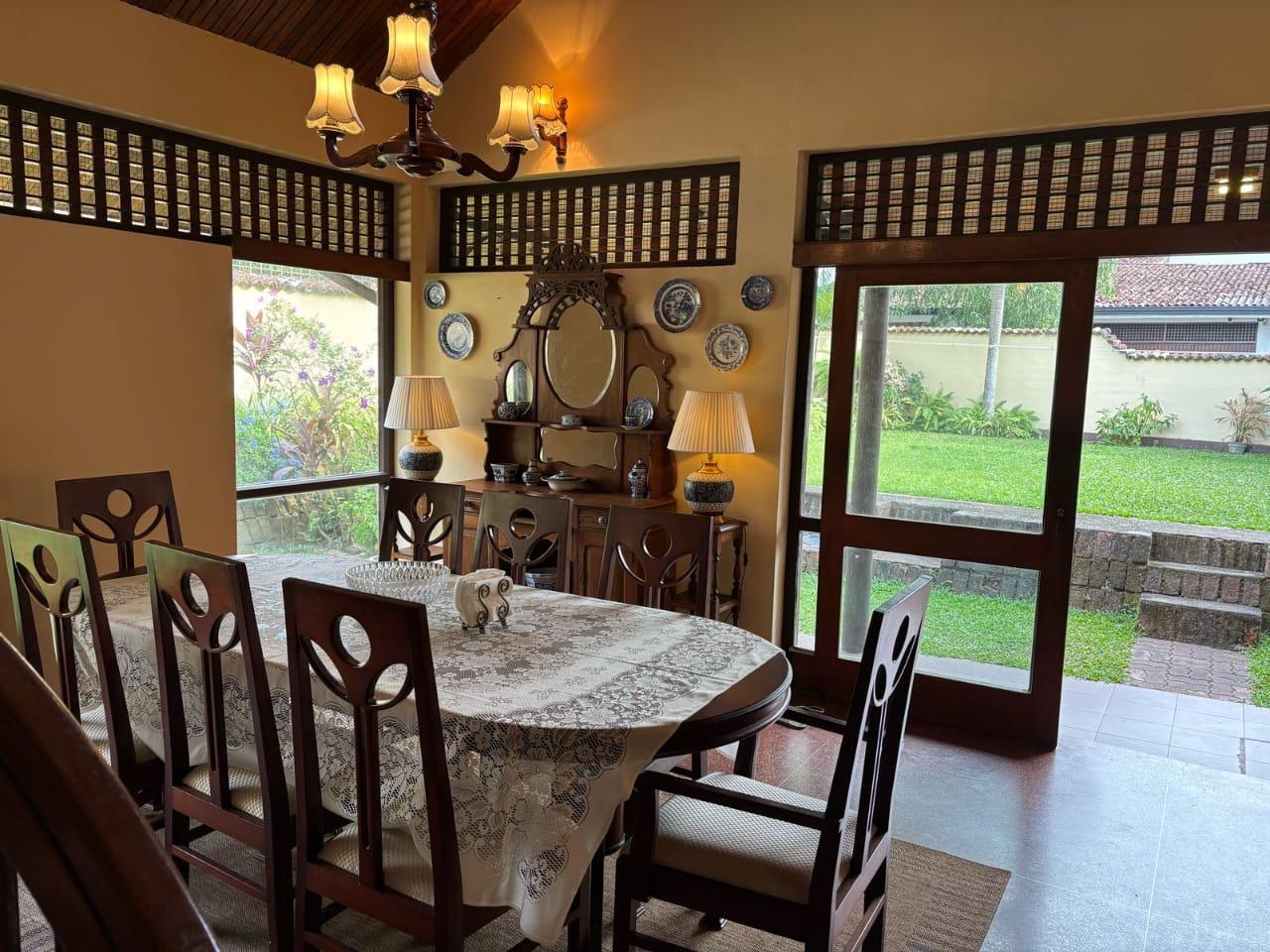 Living & Kitchen 3