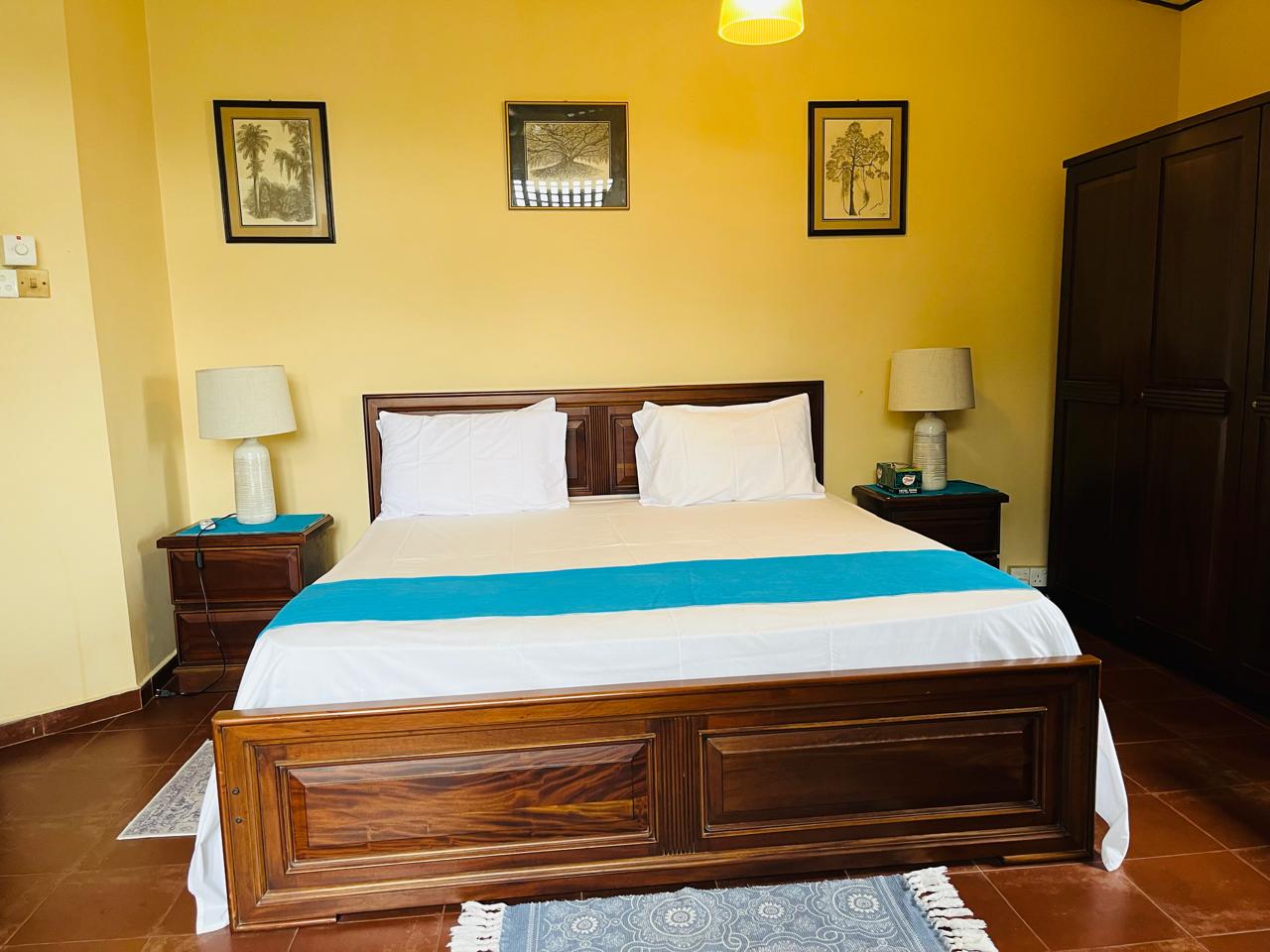 Suite & Bedroom 10