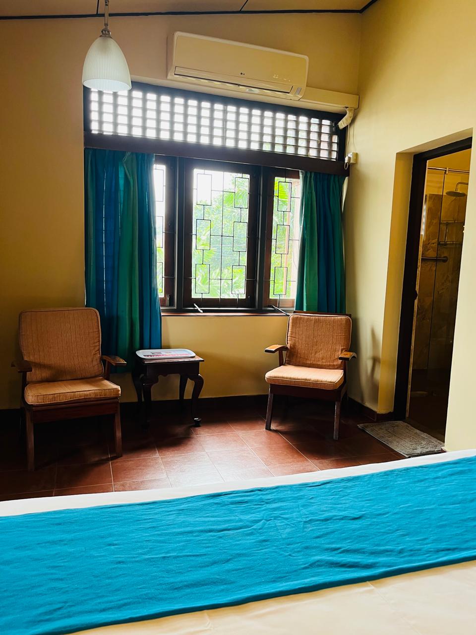 Suite & Bedroom 14