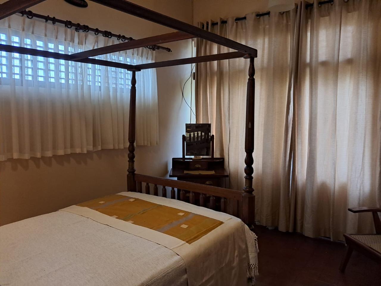 Suite & Bedroom 9