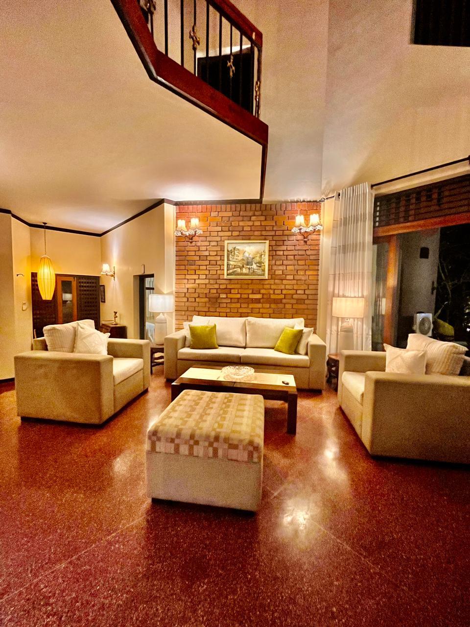 19 St Stephen's Villa - Slide 4